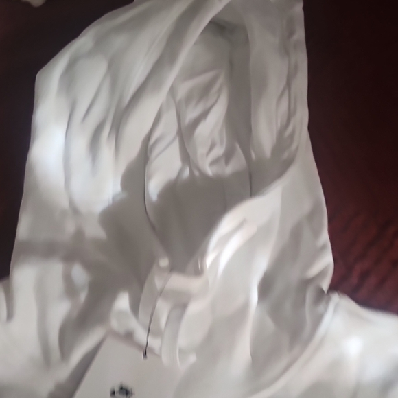 Nike Classic White Pullover Hoodie - Picture 3 of 4